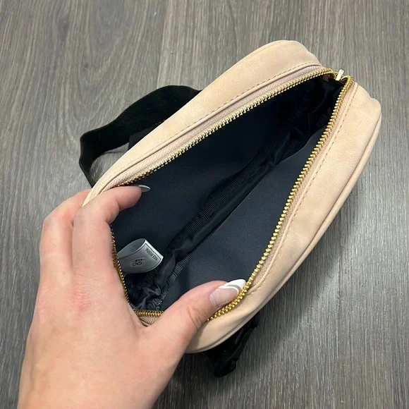 Adidas hip pack - Picture 4 of 5